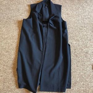 Aqua large black vest